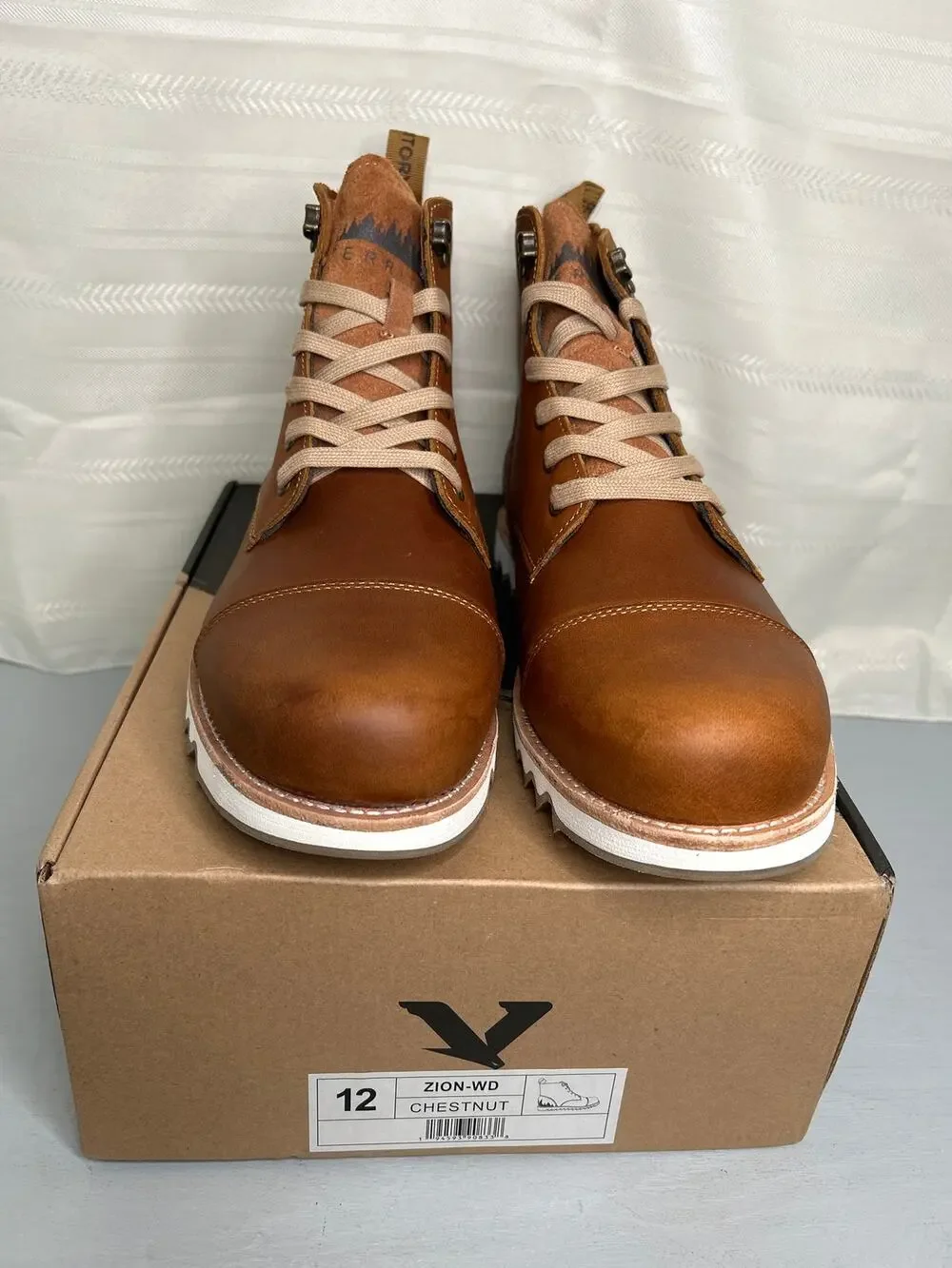 Territory Zion Men's Hiking Boot Chestnut Leather Water Resistant Size 12 NEW